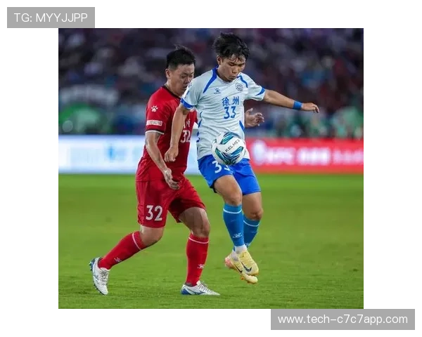 足球球星南京热潮引爆城市激情助推体育文化全面发展